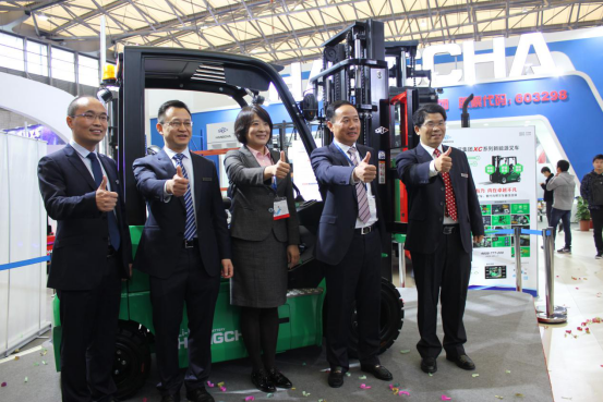 跨界襲來，這廂有“鋰”—杭叉集團(tuán)XC系列新能源叉車重磅發(fā)布